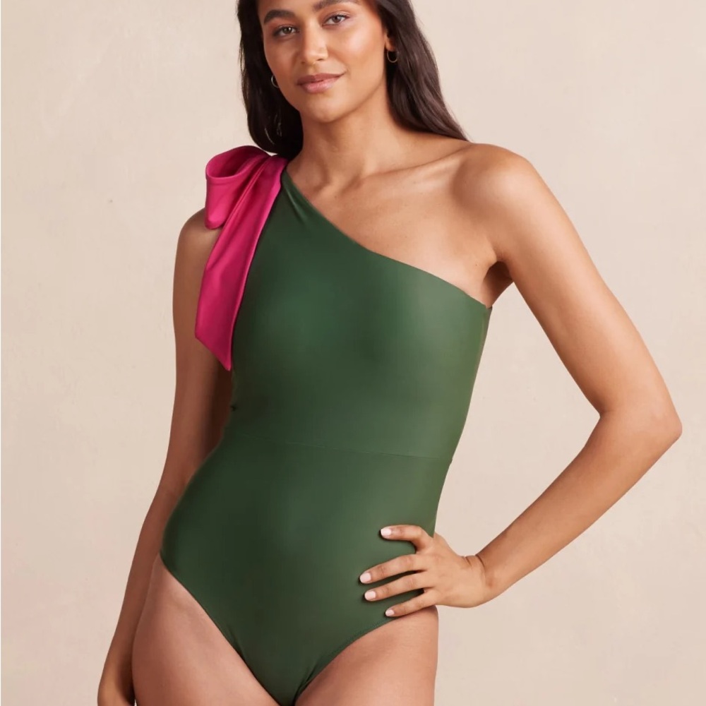 Summersalt size 14 Sidestroke One-Piece
EUC